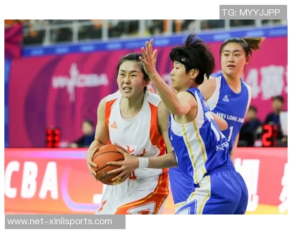 内蒙古女篮与武汉女篮激战正酣谁能在赛场上笑到最后